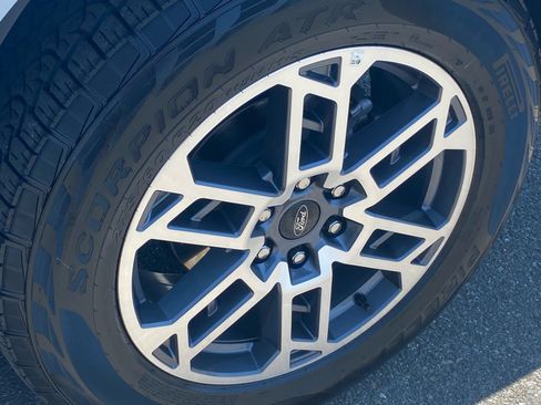 Certified 2025 Ford Expedition Active AWD/4WD image 25