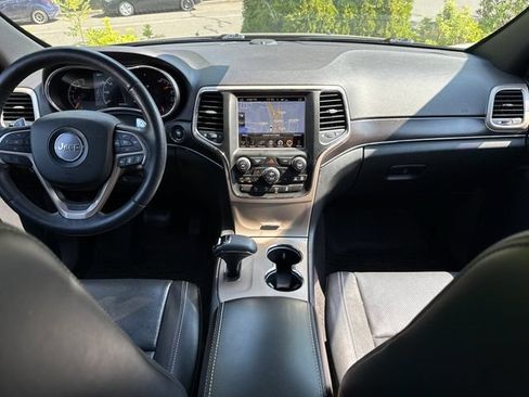 Used 2014 Jeep Grand Cherokee Limited w/ Luxury Group II AWD/4WD image 8