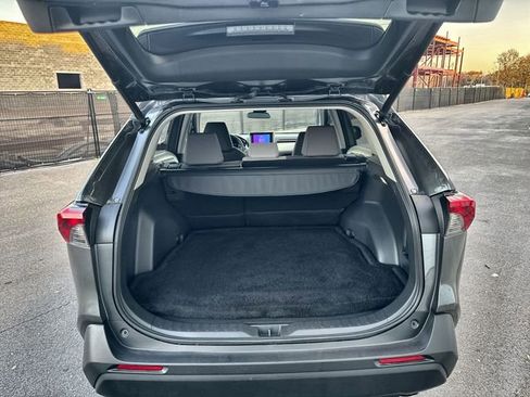 Used 2023 Toyota RAV4 XLE image 32