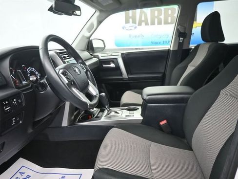 Used 2024 Toyota 4Runner SR5 image 12