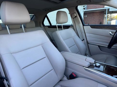 Used 2014 Mercedes-Benz E 350 Sedan image 20