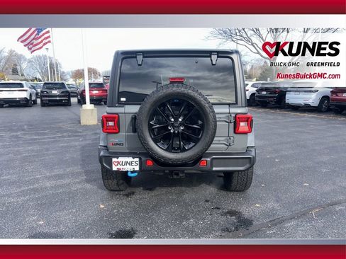 Used 2022 Jeep Wrangler Unlimited Sahara 4xe w/ Cold Weather Group image 6