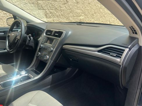 Used 2019 Ford Fusion S FWD image 20