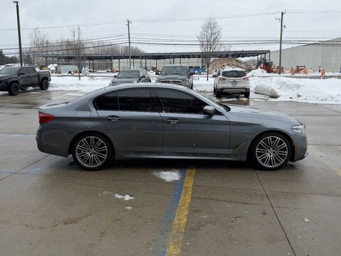 Used 2018 BMW M550i xDrive w/ Driving Assistance Package image 5