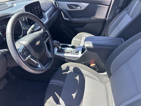 Used 2025 Chevrolet Blazer LT FWD image 14