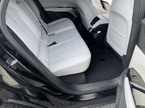 Used 2023 Cadillac Lyriq AWD image 29