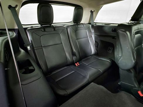 Used 2022 Lincoln Aviator Reserve AWD/4WD image 29