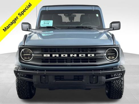 Used 2022 Ford Bronco Black Diamond image 2