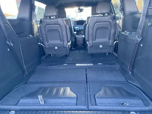 New 2026 Chrysler Pacifica Select image 20