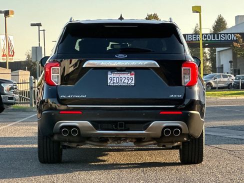 Certified 2023 Ford Explorer Platinum w/ Technology Package image 8
