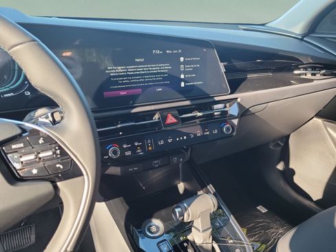 New 2026 Kia Niro EX FWD image 23