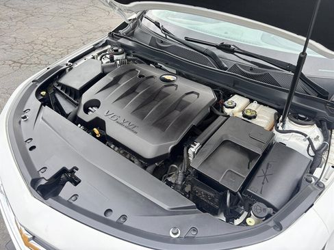 Used 2019 Chevrolet Impala LS FWD image 17