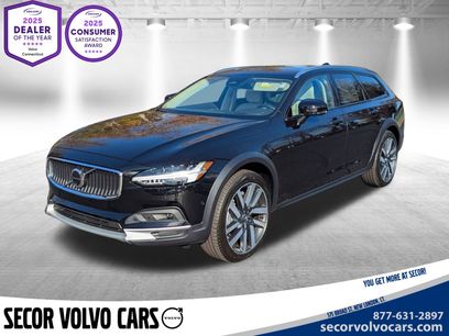 New 2026 Volvo V90 B6 Cross Country Ultra w/ Climate Package