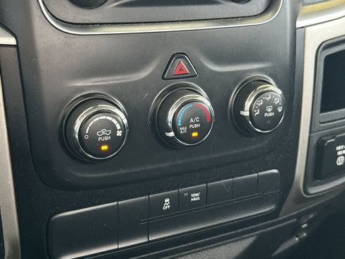 Used 2016 RAM 1500 Big Horn AWD/4WD image 16