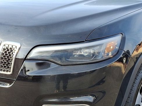 Certified 2019 Jeep Cherokee Limited image 11