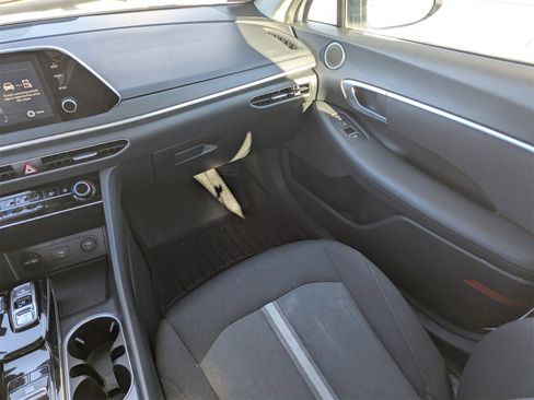 Used 2022 Hyundai Sonata SE image 15