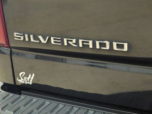 Used 2023 Chevrolet Silverado 1500 Custom AWD/4WD image 46