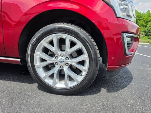 Used 2018 Ford Expedition Max Platinum AWD/4WD image 4