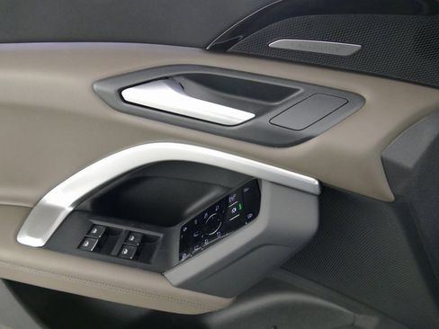 New 2025 Audi Q5 Premium Plus image 11