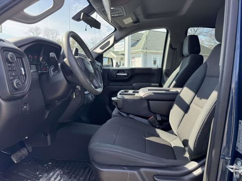 Used 2019 Chevrolet Silverado 1500 Custom Trail Boss AWD/4WD image 12