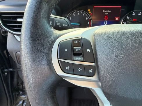 Used 2023 Ford Explorer XLT w/ Equipment Group 202A AWD/4WD image 24