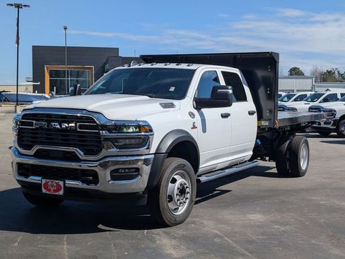New 2026 RAM 5500 Tradesman w/ Chrome Appearance Group image 4