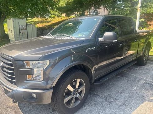 Used 2015 Ford F150 XLT w/ Equipment Group 302A Luxury AWD/4WD image 2