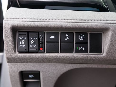 Used 2024 Honda Odyssey Elite image 30