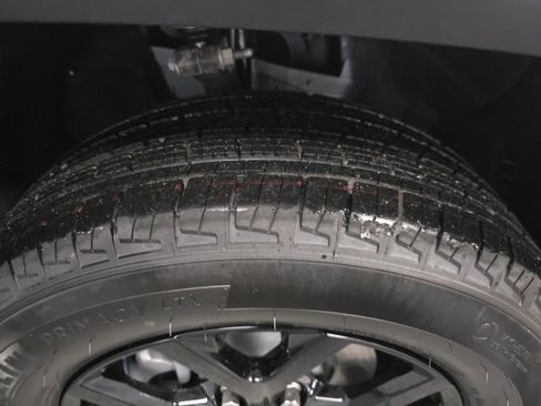 New 2026 Jeep Grand Cherokee Altitude image 14