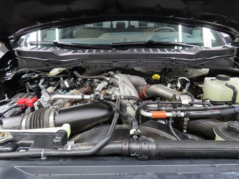 Used 2025 Ford F450 King Ranch w/ FX4 Off-Road Package image 28