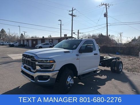New 2026 RAM 3500 Tradesman w/ Chrome Appearance Group A AWD/4WD image 7