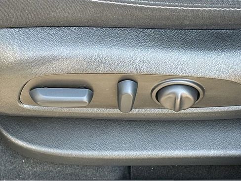 Certified 2022 GMC Terrain SLE w/ Driver Convenience Package image 33