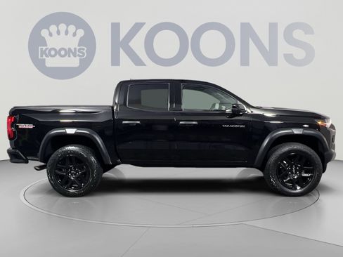 Used 2023 Chevrolet Colorado Trail Boss w/ Technology Package AWD/4WD image 12