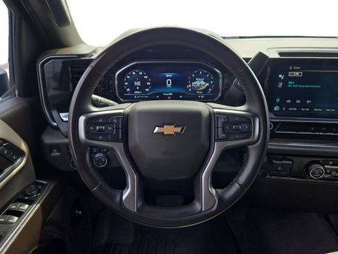 Used 2024 Chevrolet Silverado 2500 LT AWD/4WD image 22