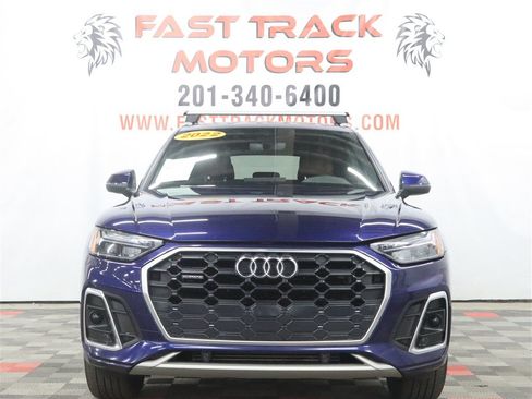 Used 2022 Audi Q5 2.0T Premium AWD/4WD image 2