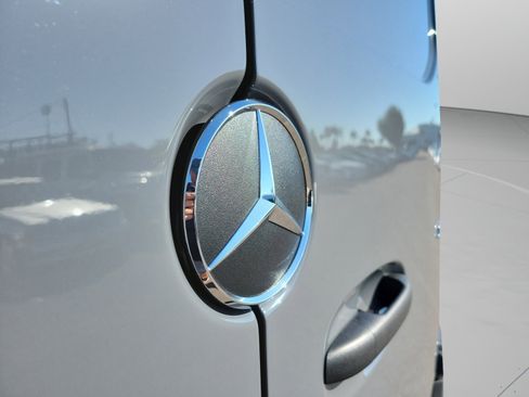 Used 2026 Mercedes-Benz Sprinter 2500 image 32