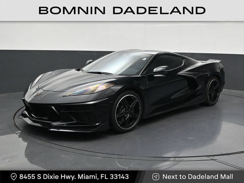 Used 2024 Chevrolet Corvette Stingray Coupe w/ 1LT RWD image 1