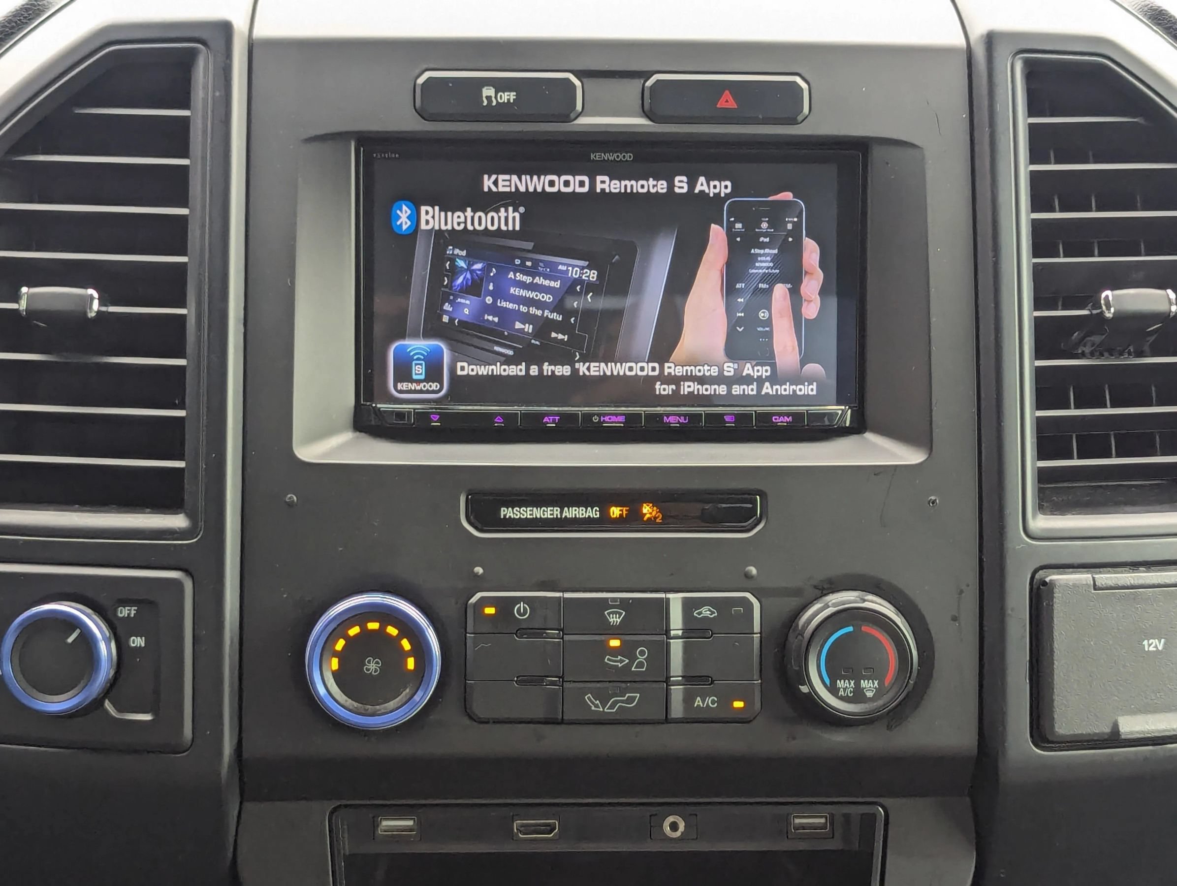 Used 2017 Ford F150 XL w/ Equipment Group 101A Mid RWD image 13