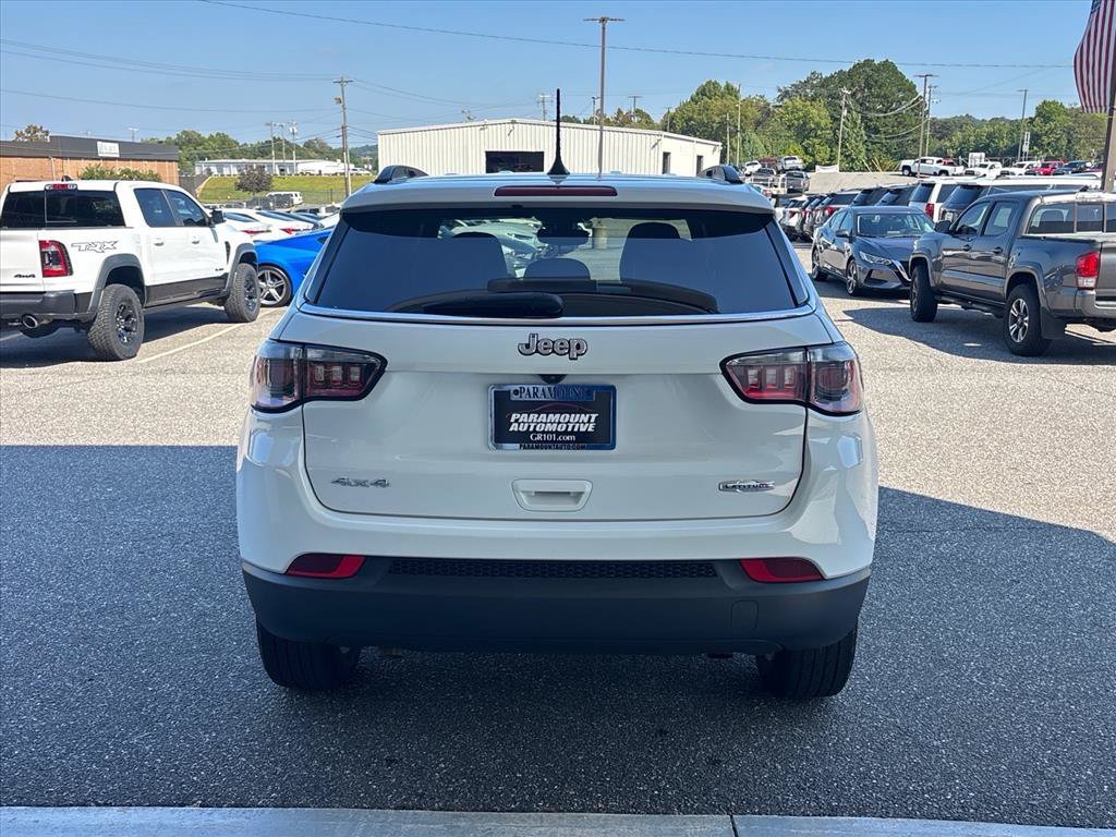 Used 2023 Jeep Compass Latitude AWD/4WD image 25
