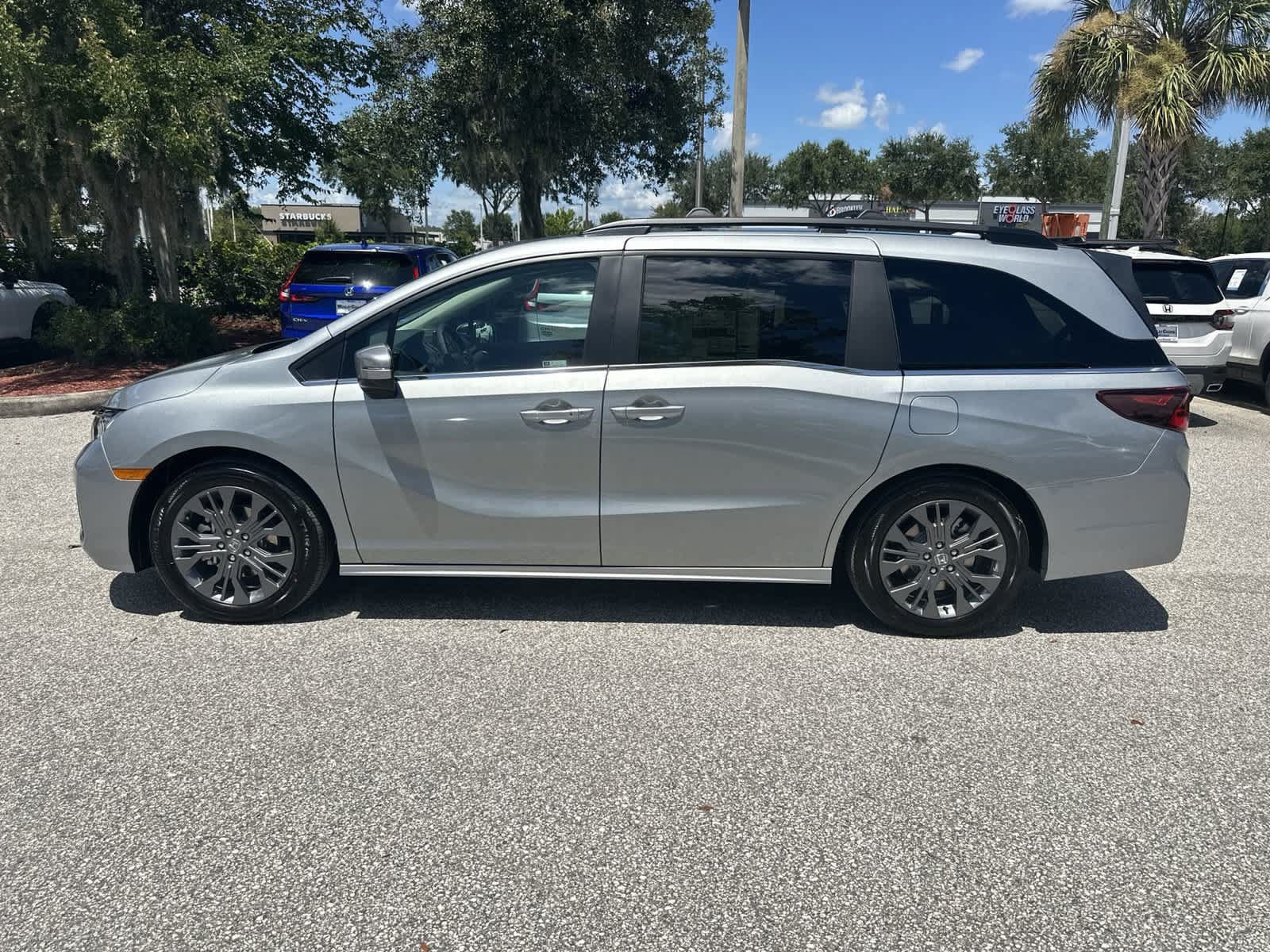 New 2026 Honda Odyssey Touring image 3