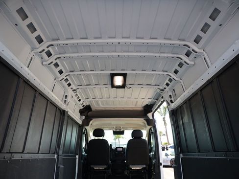 Used 2025 RAM ProMaster 2500 w/ Convenience Group FWD image 34