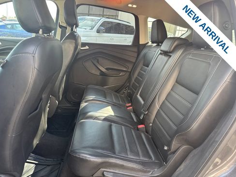 Used 2019 Ford Escape Titanium AWD/4WD image 14