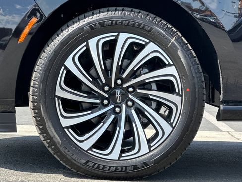 New 2026 Lincoln Navigator Black Label AWD/4WD image 27