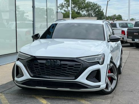 Used 2024 Audi Q8 e-tron Prestige w/ Prestige Package AWD/4WD image 32