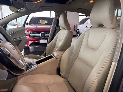 Used 2015 Volvo S60 T5 Premier image 10