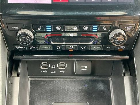 Used 2023 Jeep Grand Cherokee Summit w/ Adv Protech Group IV AWD/4WD image 33