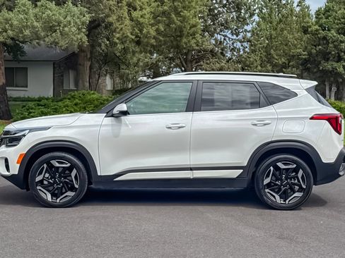 Used 2024 Kia Seltos SX w/ SX Sunroof Package AWD/4WD image 8