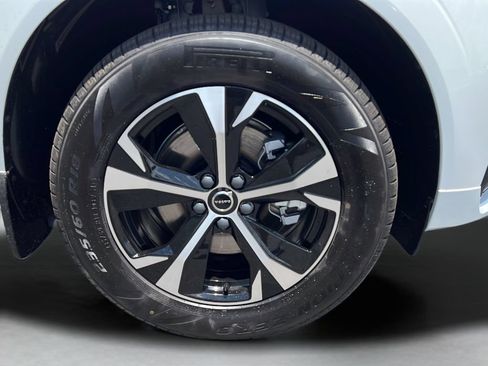 New 2026 Volvo XC60 B5 Core AWD/4WD image 26