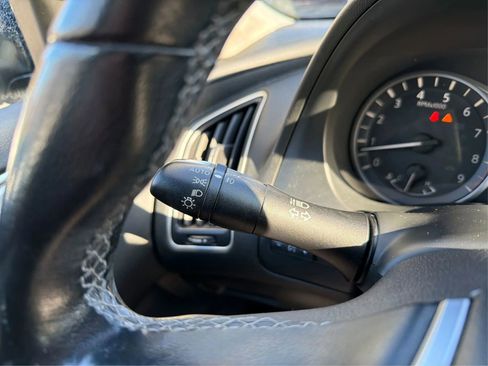 Used 2020 INFINITI Q50 Luxe image 23