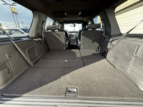 Used 2016 Ford Expedition Platinum image 28